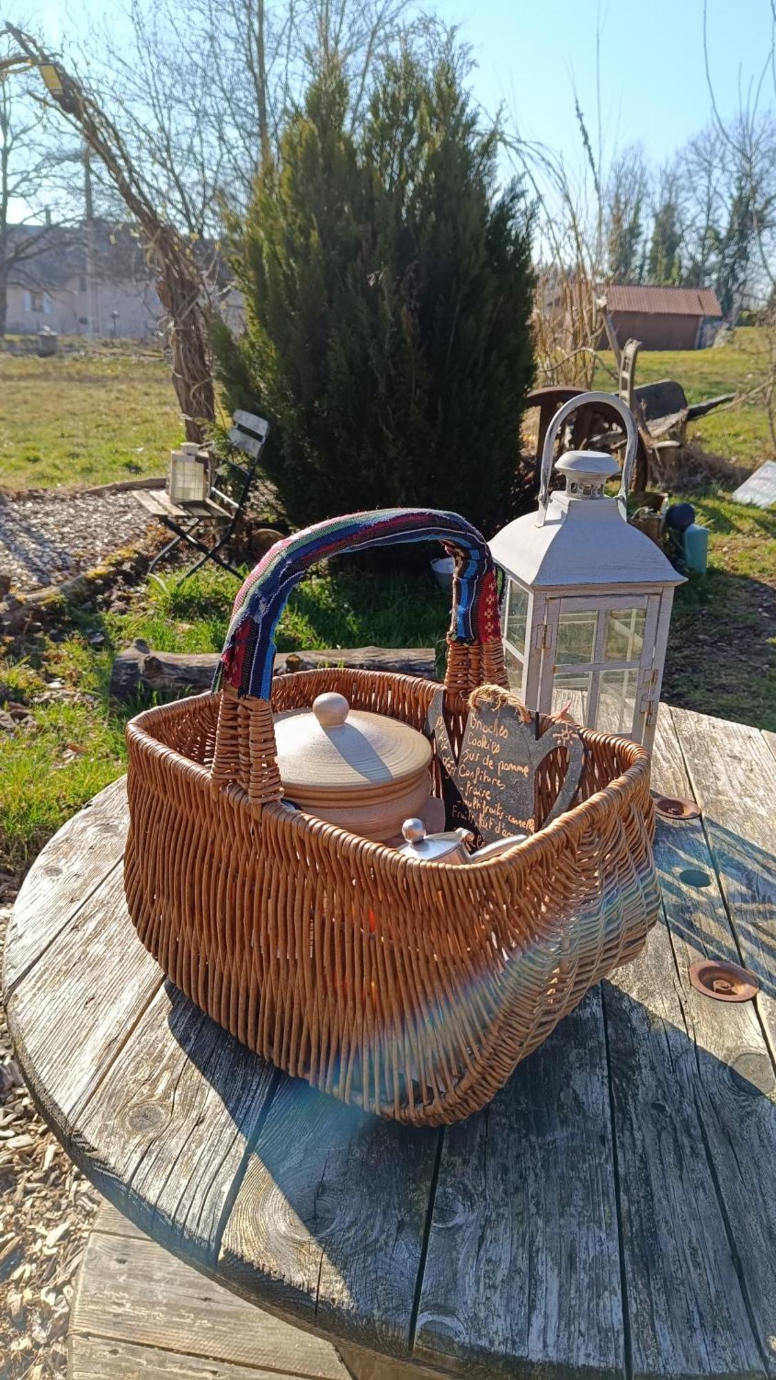 La Roulotte Tiny House Du Mond'Ideal Leval  Dış mekan fotoğraf